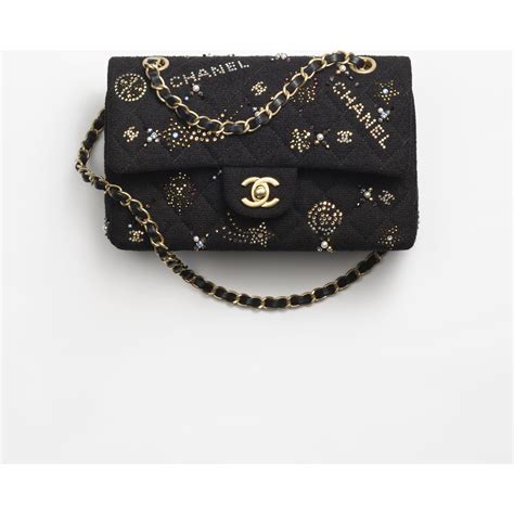 chanel black caviar purse|Small classic handbag, Grained calfskin & gold.